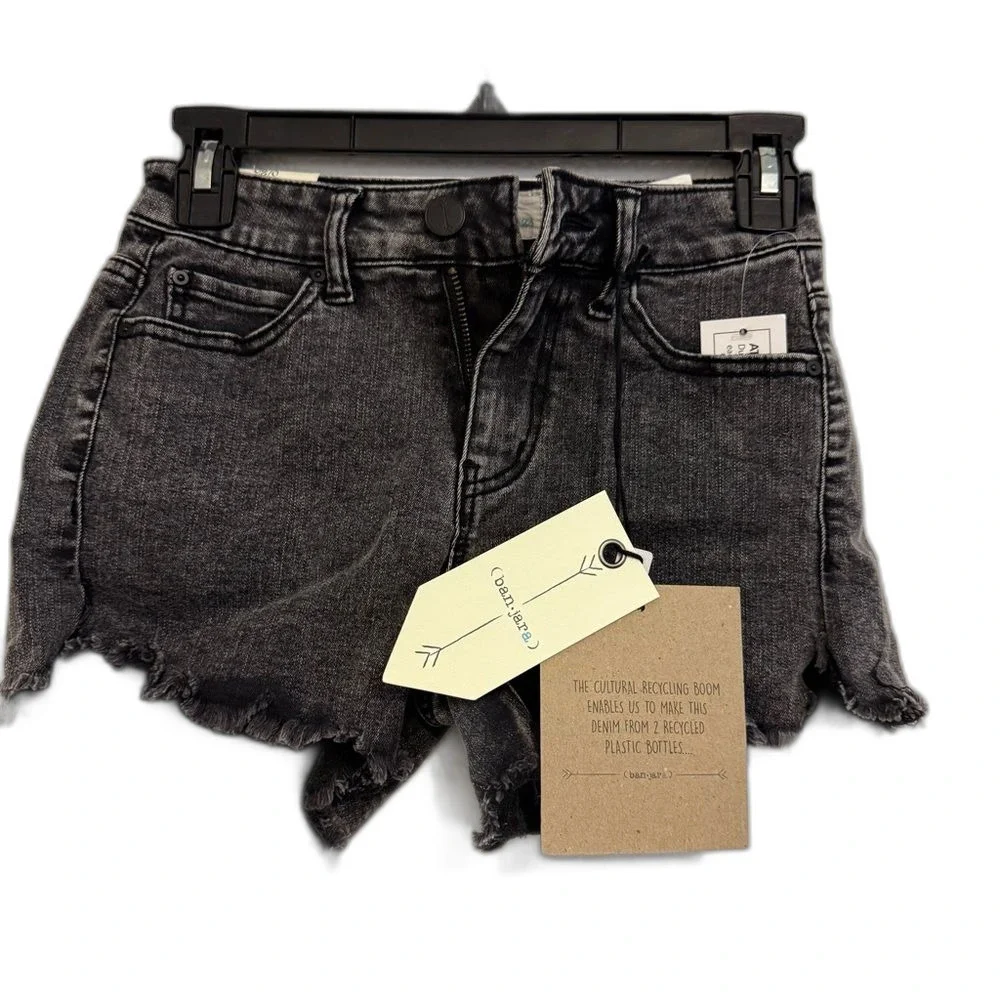 Black Jean Shorts with Distressed Raw-Edge Hem NWT - Picture 5 of 6